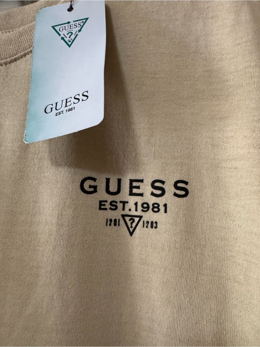 GUESS Men's Beige Crewneck Logo T-Shirt - Picture 4 of 4